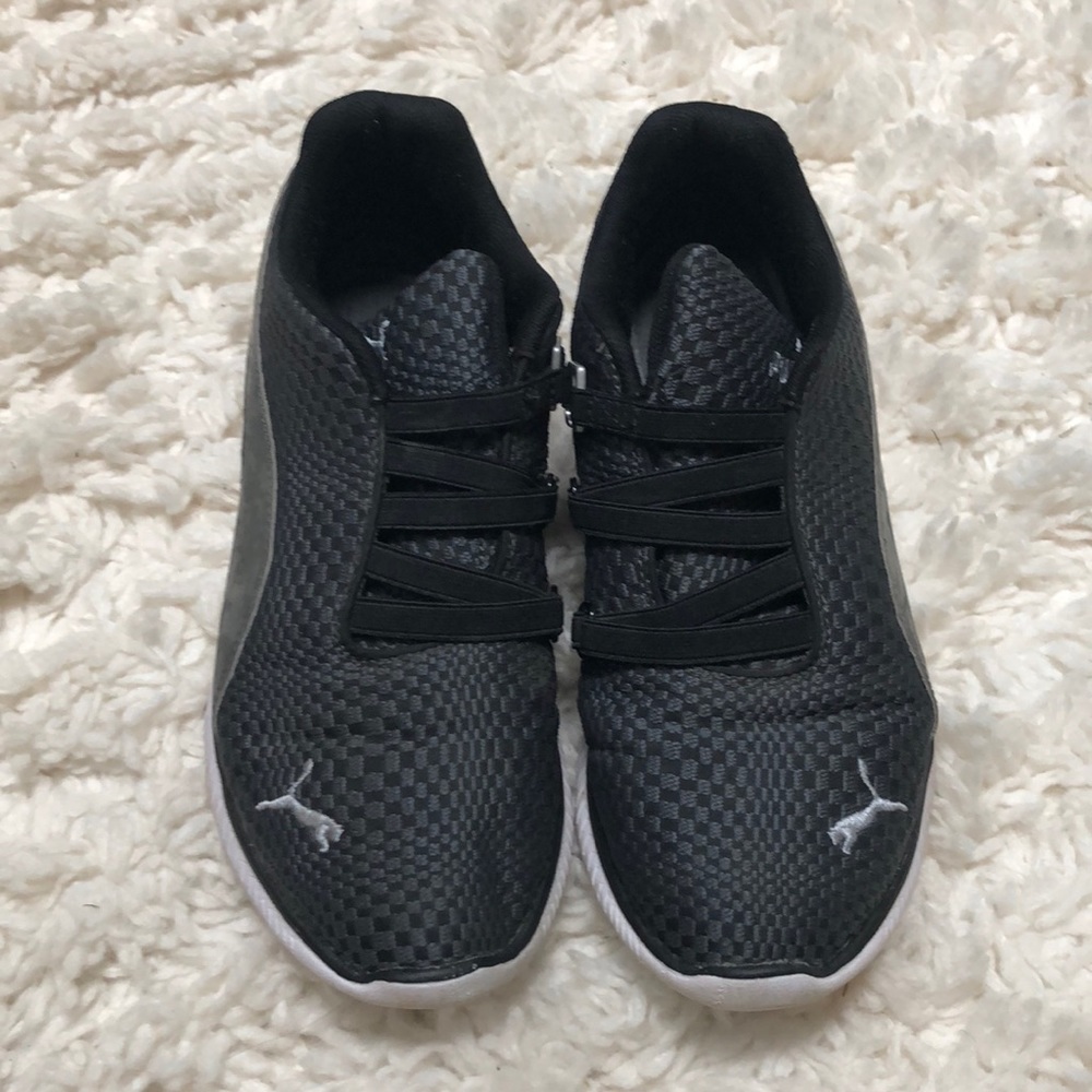 Puma slip on